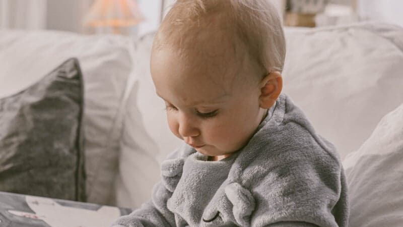 Barn i soffa Barn i soffa