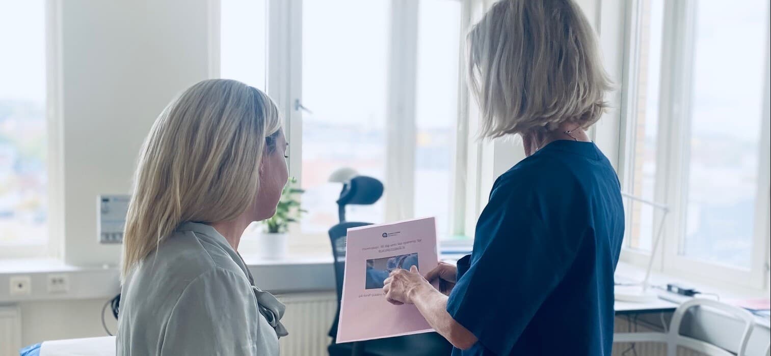 medarbetare med patient medarbetare med patient