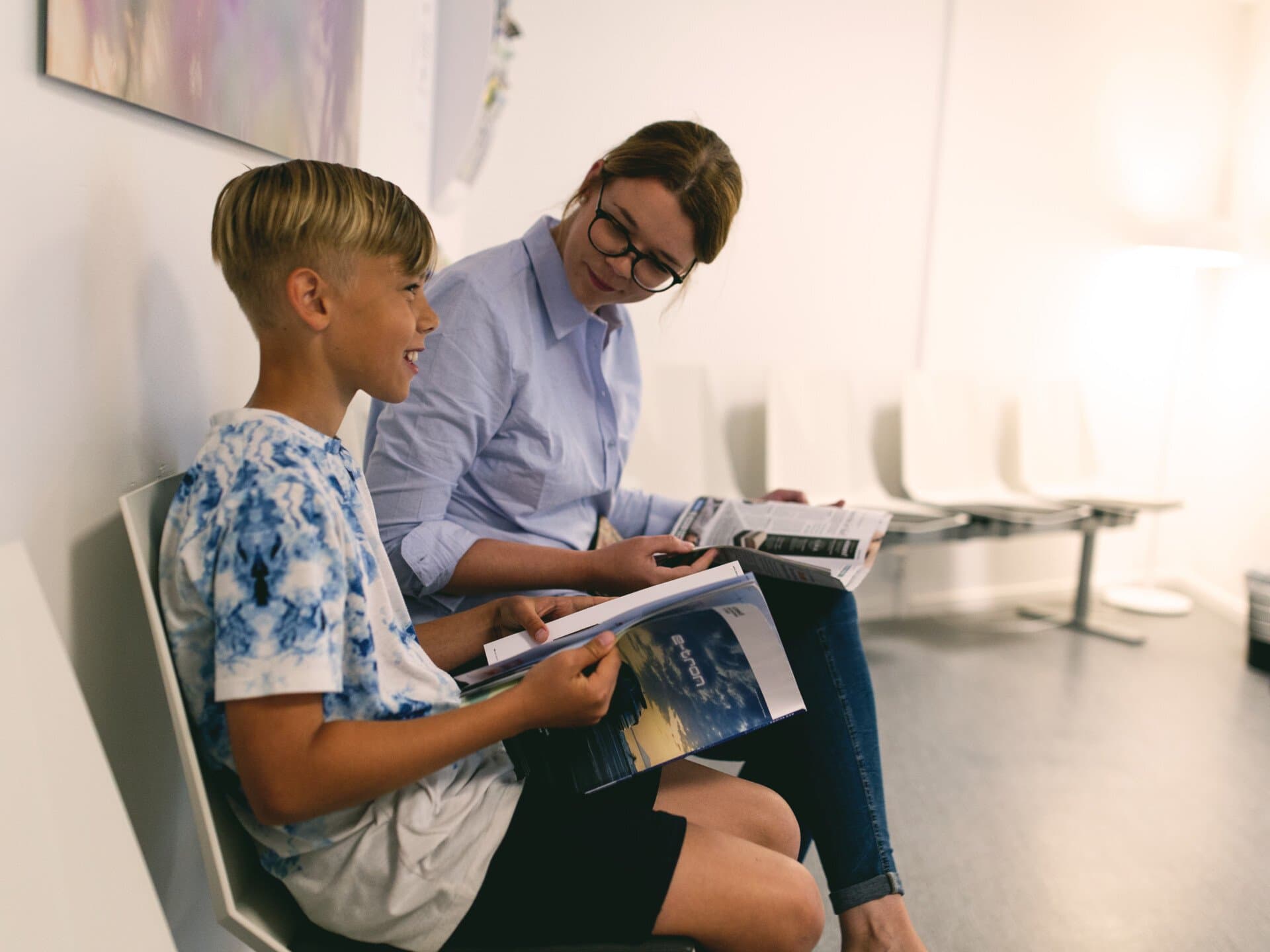 barn med sköterska barn med sköterska